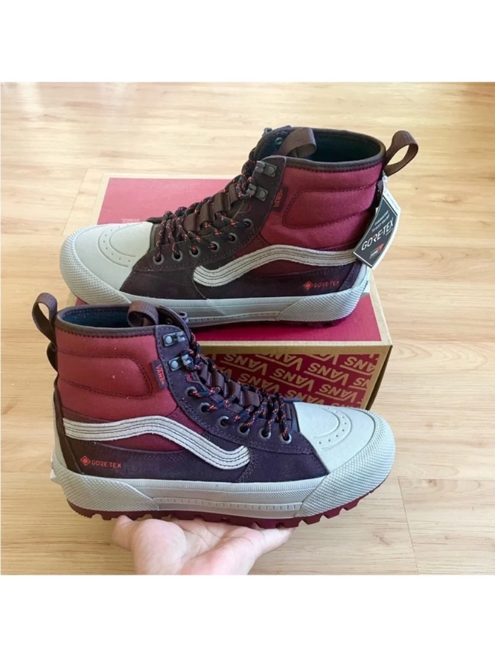 Vans Mte Sk8-Hi Gore-Tex Insulated Bitter Chocolate Brown  Women 9.0 US Mens 7.5